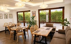 Karla, apartamenty i pokoje w Dębkach